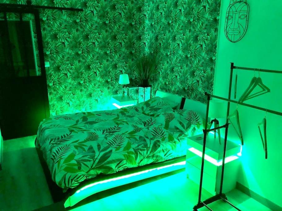 Le Led Room,Centre Ville Place De Parking Gratuite Sens Extérieur photo